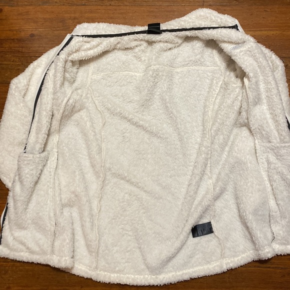 TNF Fur Zip Up Jacket #243N - Picture 3 of 4